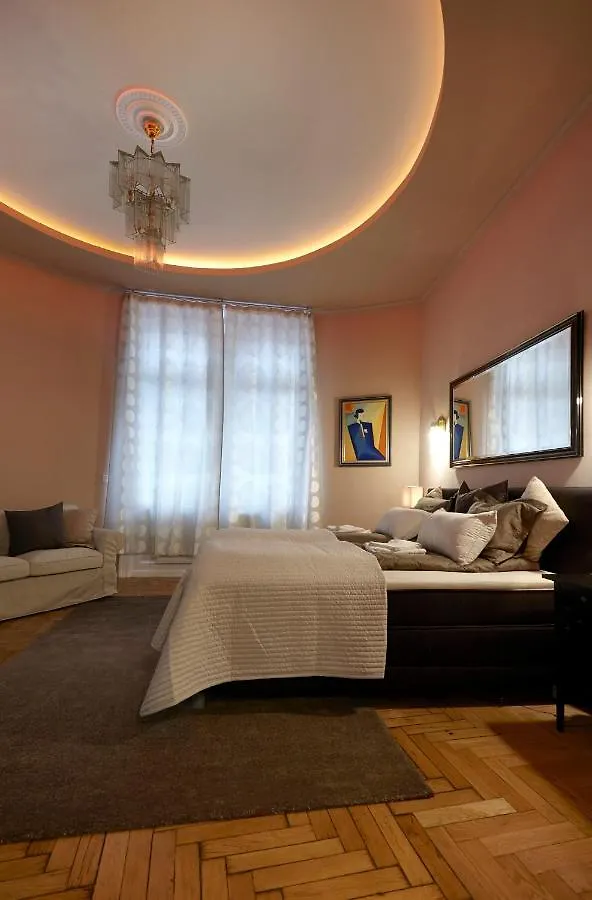Urban Apartments In Vienna Downtown